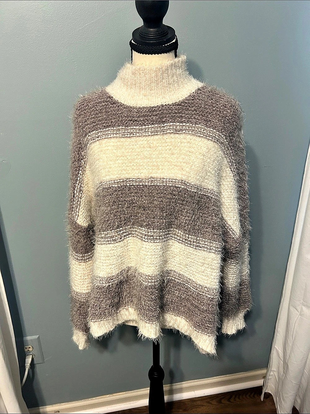at&rd state Color Block Turtleneck Sweater Brown & Cream M/L NWT